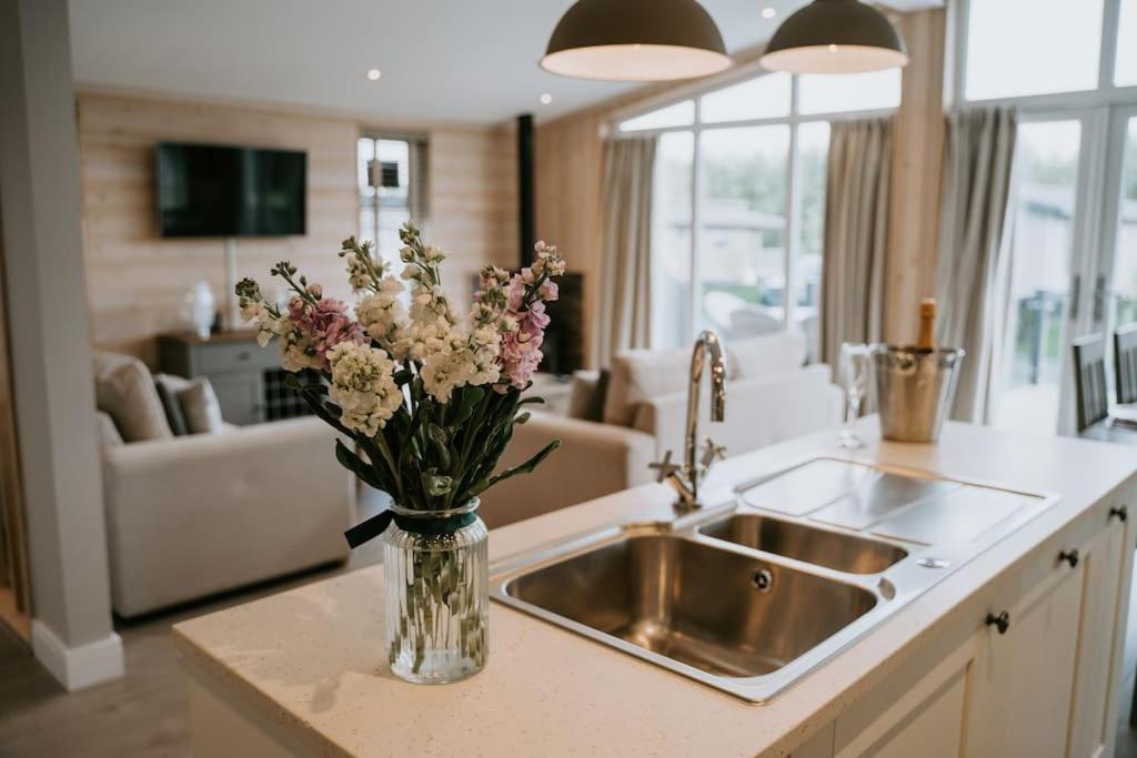 Casa Di Lusso Luxury Lodge Woodhall Spa Kültér fotó